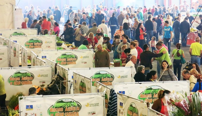 Santa Luc�a celebra el VIII aniversario del Mercado Agr�cola 