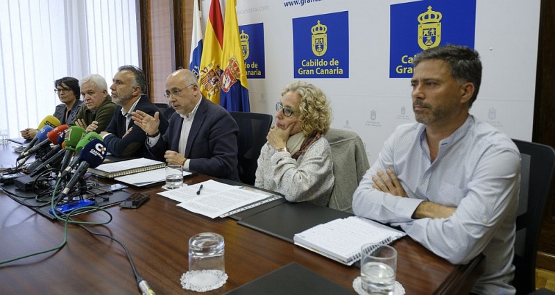 Antonio Morales anuncia la continuidad de Nebot, la entrada de Rodr�guez y el cese de Montero y Pulido