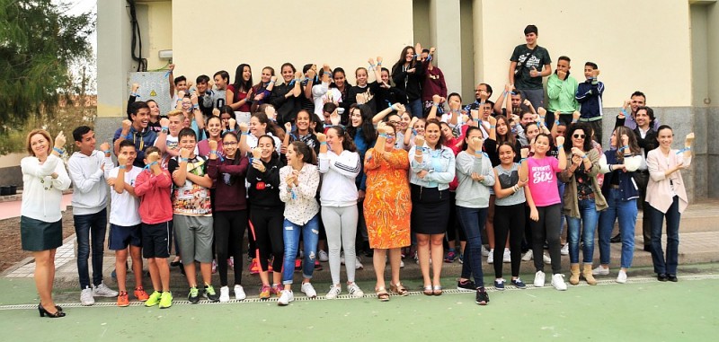 Estudiantes de Tirajana se comprometen a combatir la violencia y el acoso escolar