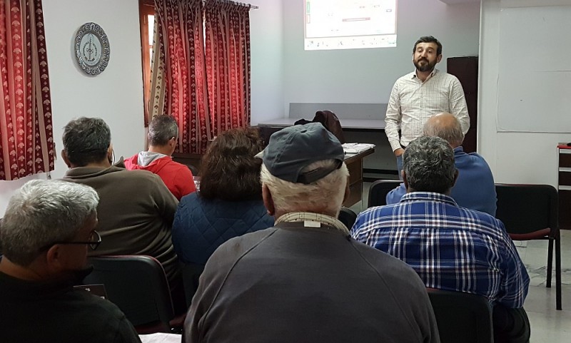 Tunte forma a sus agricultores para  que obtengan rentabilidad de los almendreros