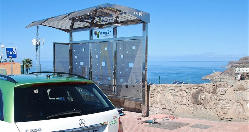 La parada de taxis de la avenida de la Cornisa, en Puerto Rico, estrena marquesina
