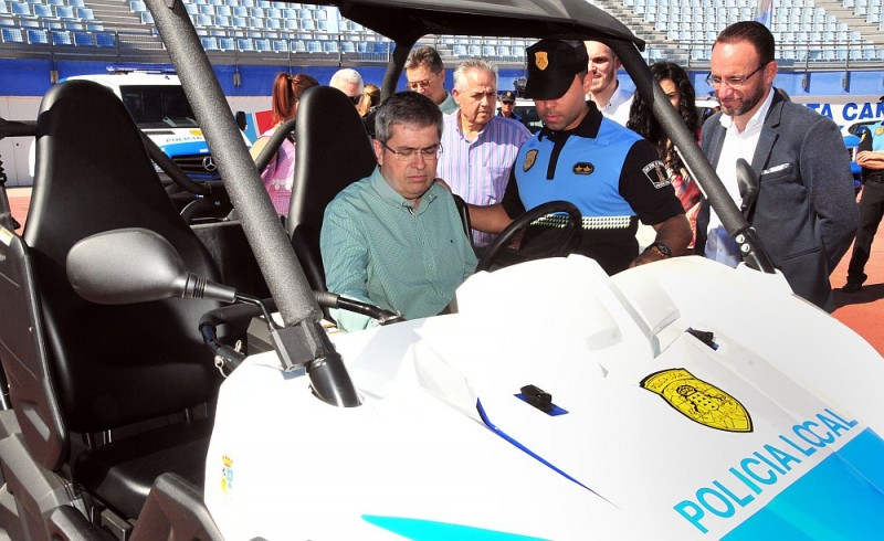 Tirajana renueva el parque m�vil de la Polic�a Local 