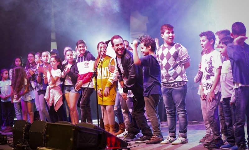 El Langui logra en Arguinegu�n el compromiso de 60 �valientes� contra el acoso escolar