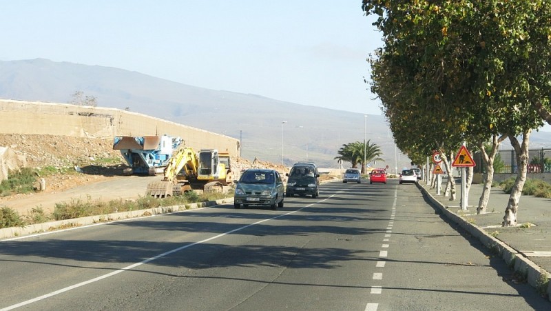 Santa Luc�a ejecuta el desdoblamiento de la circunvalaci�n en Los Llanos 