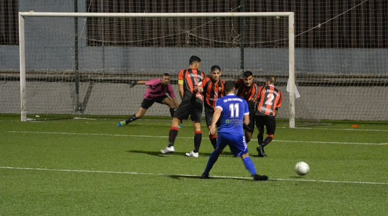 El San Fernando impone su solidez de defensiva y se impone 1 � 2  al Uni�n Viera