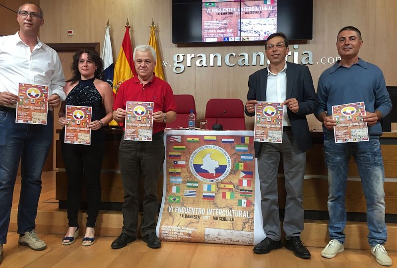 Valsequillo celebra el I Encuentro Intercultural con  50 delegaciones de 26 pa�ses