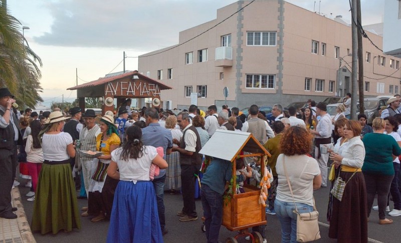 Aldea Blanca inicia las fiestas de Nuestra Se�ora de F�tima 