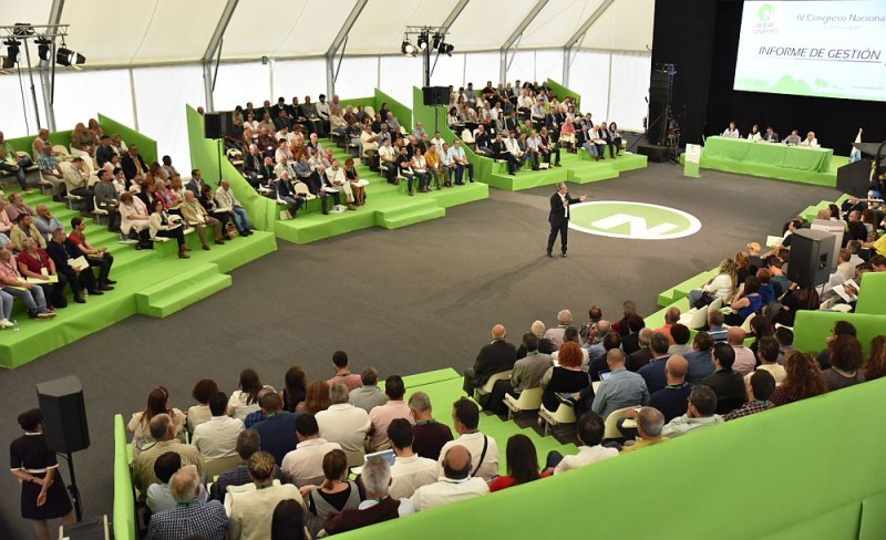 Rodr�guez presenta una lista electoral para la direcci�n de NC renovada al 50% 