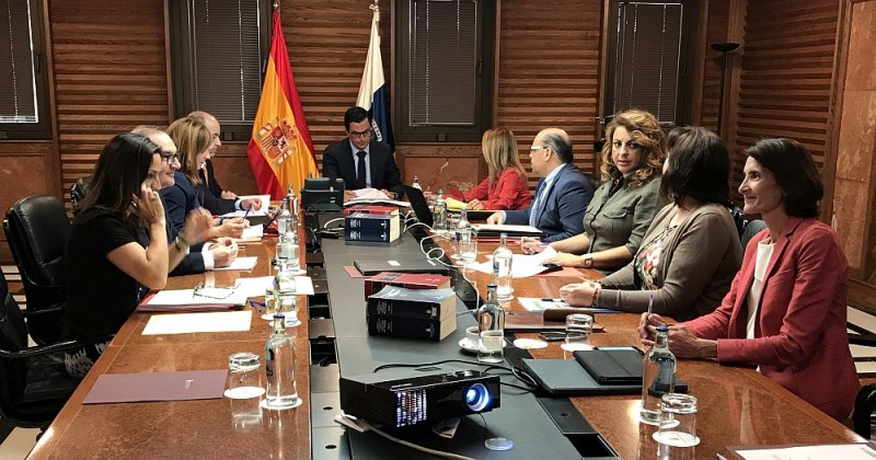 El Gobierno volver� a ampliar el umbral de renta para recibir beca universitaria