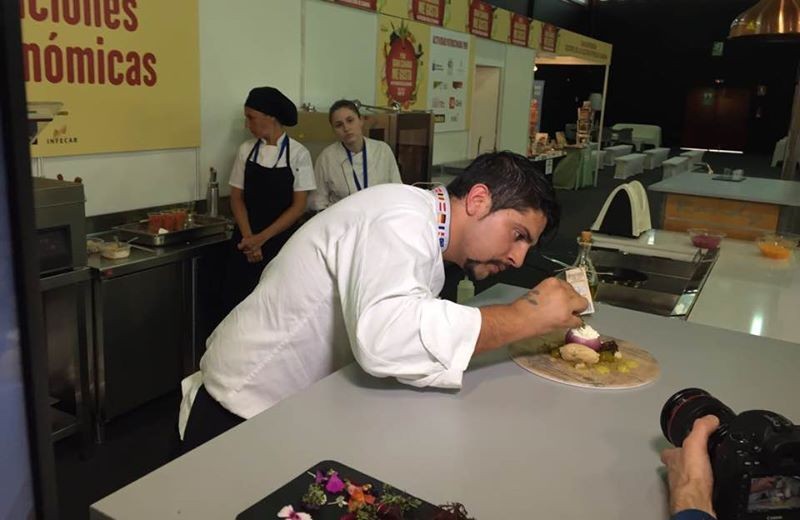 Los chefs Maldonado y Leeb promocionan con sus recetas los productos canarios en Canal Cocina