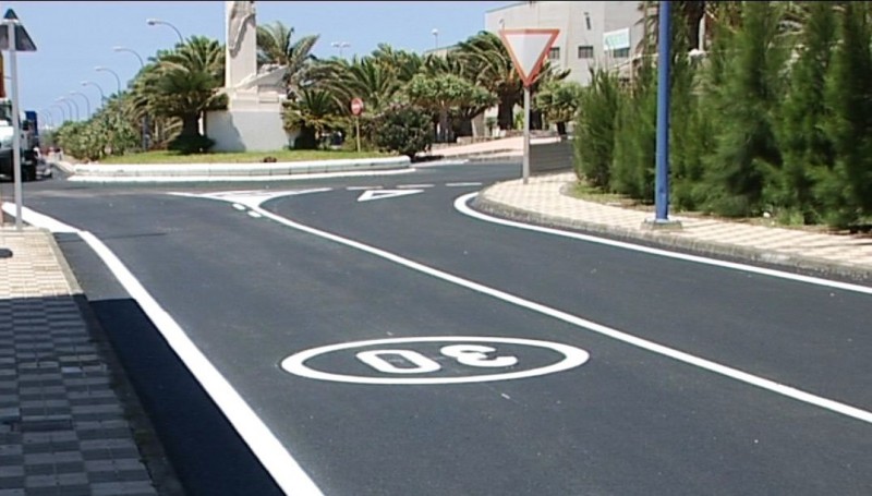 Ag�imes finaliza la primera fase pavimentaci�n asf�ltica de Arinaga