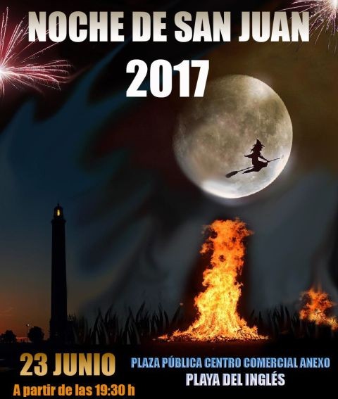 Noche de San Juan en la plaza del Anexo, en Playa del Ingl�s   