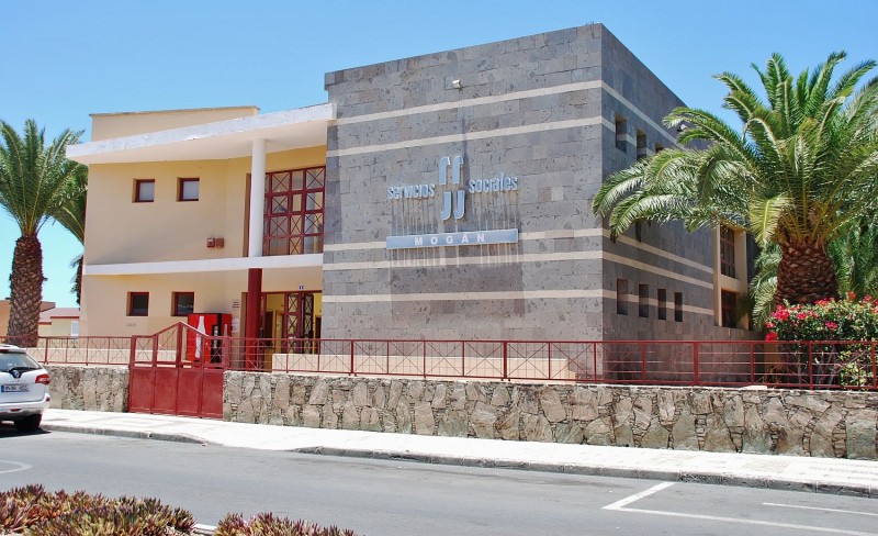 Cierra el edificio municipal de Servicios Sociales de Arguinegu�n por obras 