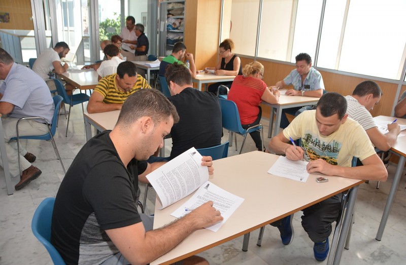 Maspalomas examina a cuarenta aspirantes a la licencia de taxistas