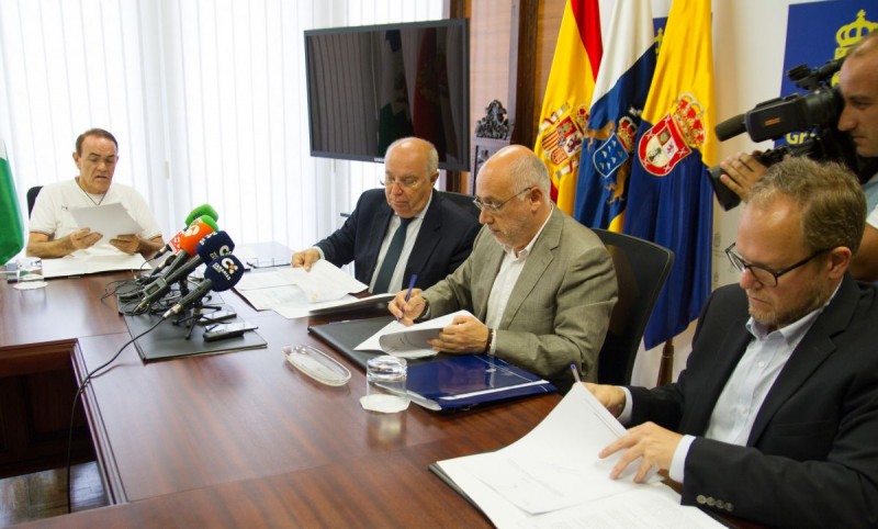 El Cabildo destina 5,2 millones al descuento en el transporte de viajeros 