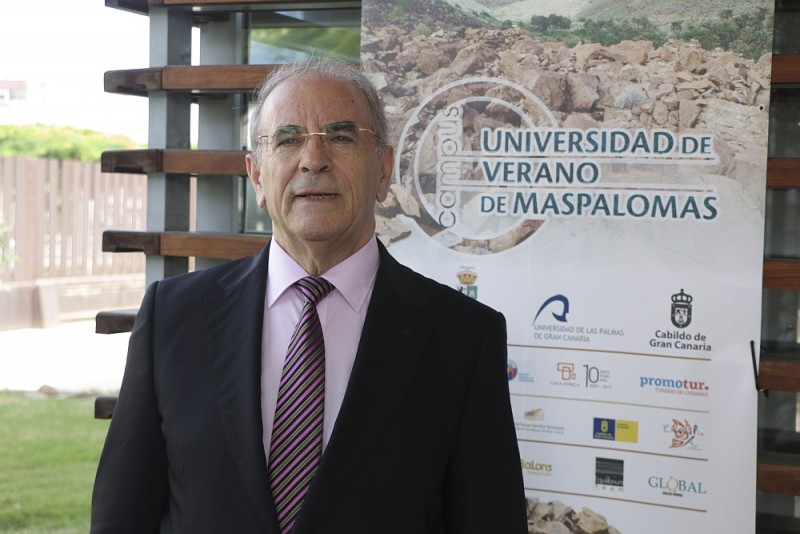 �ngel Lafuente ense�a, un a�o m�s, a sus alumnos a hablar en p�blico sin miedo