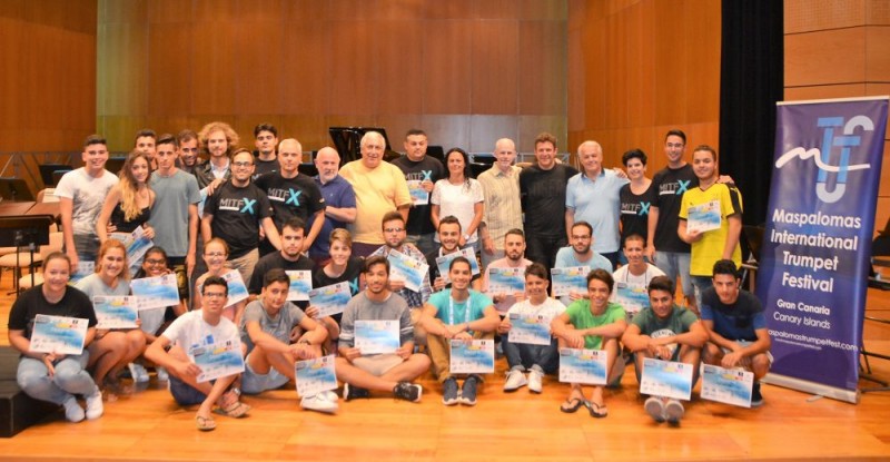El Festival de Trompeta de Maspalomas cierra con la participaci�n de un centenar de alumnos 