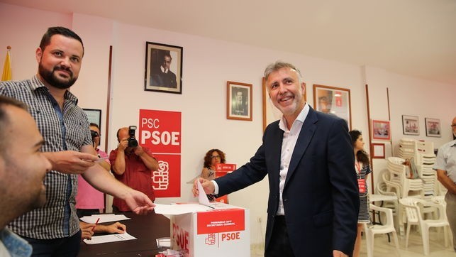 �ngel V�ctor Torres, nuevo secretario general del PSOE en Canarias