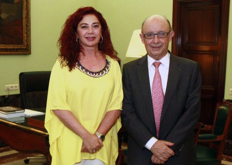 El Ministerio de Hacienda y la Zona Especial Canaria eval�an la reforma del incentivo fiscal