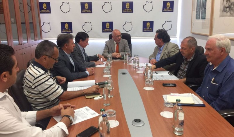El Cabildo y la FECAO trabajar�n por la excelencia tur�stica en el sector del ocio y la restauraci�n