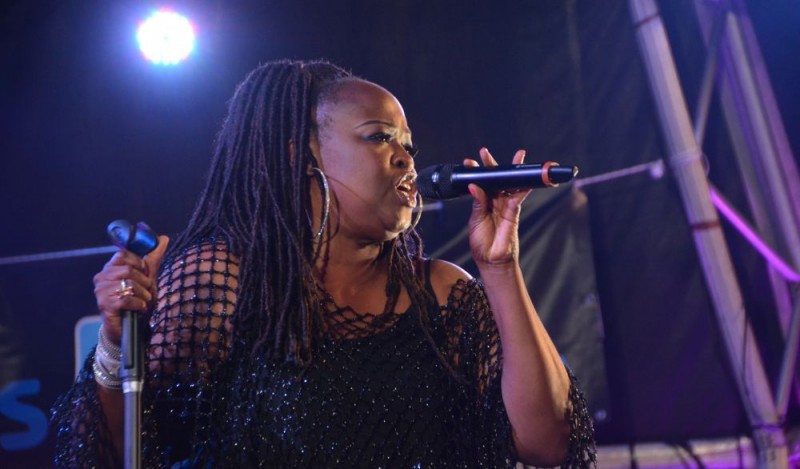 Maspalomas acoge a miles de almas en la playa del soul