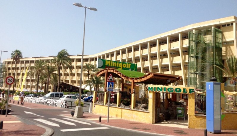 La empresa gestora del Jard�n del Atl�ntico demanda a una treintena de vecinos por agresiones 