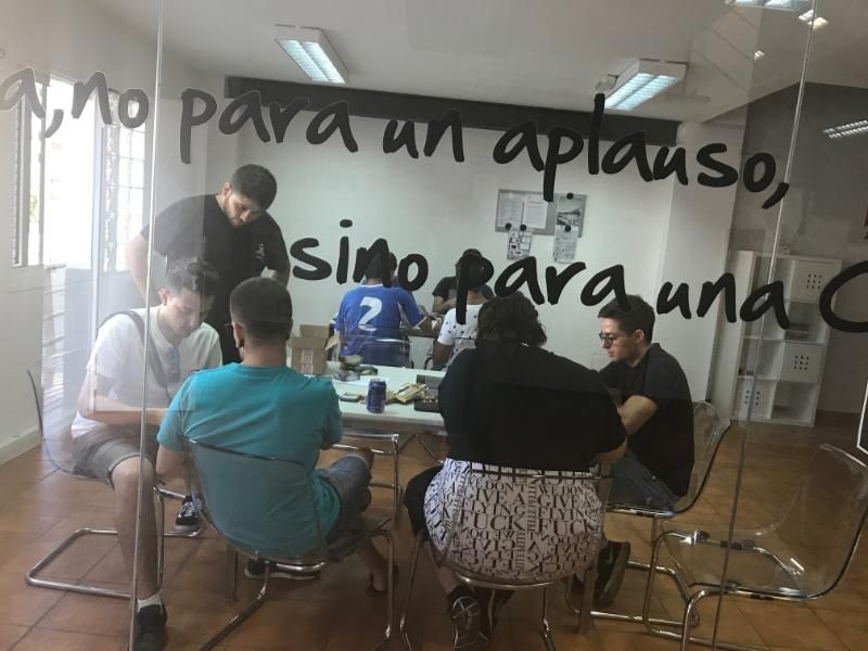 Tirajana informa a los j�venes sobre el uso de las shishas y el consumo de alcohol 