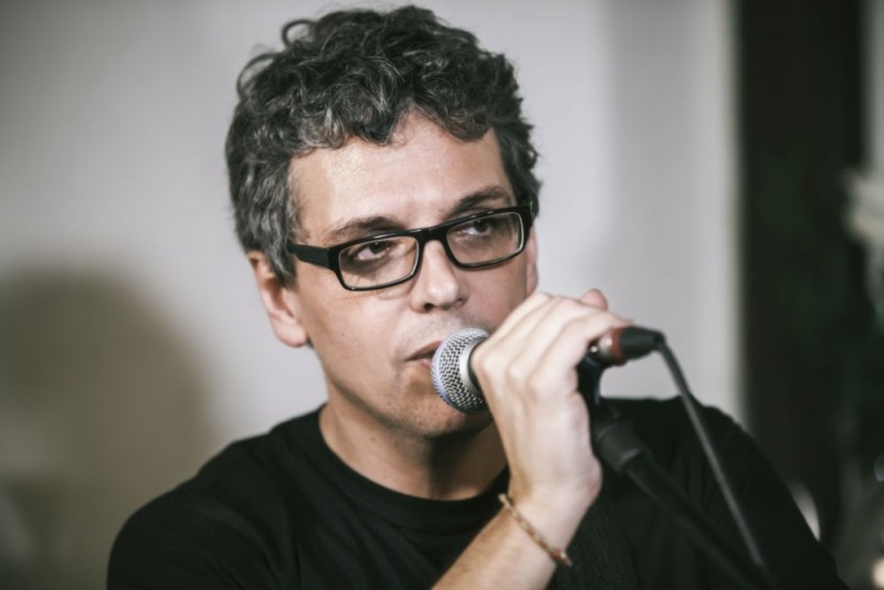 Pedro Guerra presenta en el Teatro V�ctor Jara su gira canaria �7 Puertas�