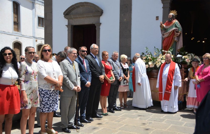 San Bartolom� sufre un accidente y se queda sin procesi�n en Tunte