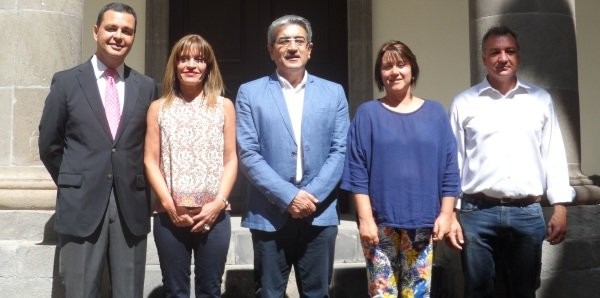 NC exige al Gobierno defender a los consumidores afectados por las cl�usulas suelo 