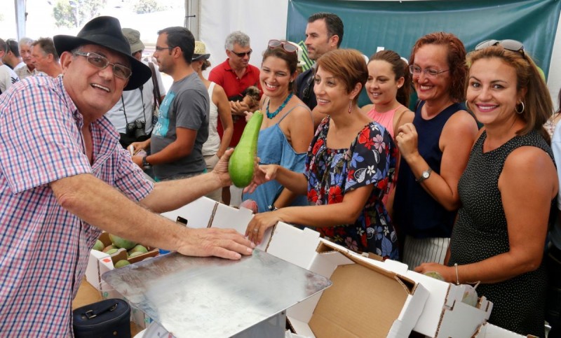 M�s de 4.500 personas participan en la 2� Feria del Mango y Aguacate de Mog�n 