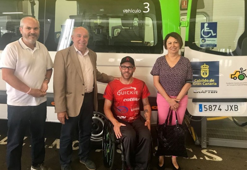 El Cabildo facilita el transporte adaptado del paral�mpico Rafa Botello