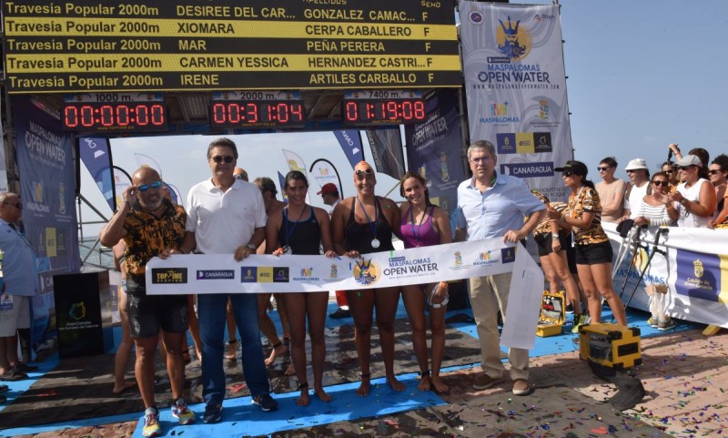 Fernando Mari�n y Flavia Maunder vencen en la VI Traves�a Canaragua Maspalomas Open Water 
