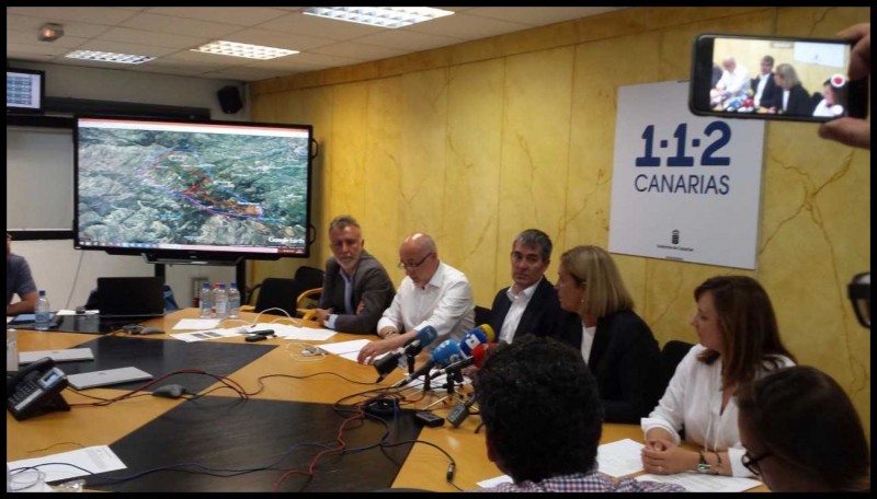 El incendio tiene un per�metro de 20 kil�metros y afecta a unas 2.000 hect�reas