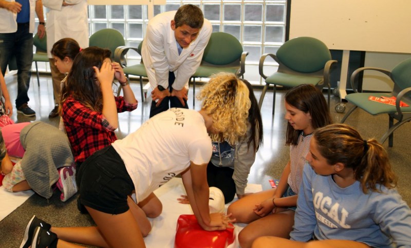 El Hospital Dr. Negr�n promueve h�bitos de vida saludables en el D�a Mundial del Coraz�n