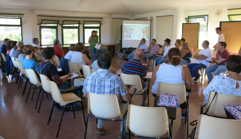 Asociaciones vecinales y sociales de Santa Luc�a se coordinan para mejorar la participaci�n ciudadana