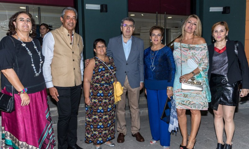 La comunidad indost�nica del Sur celebra el �Diwali� 