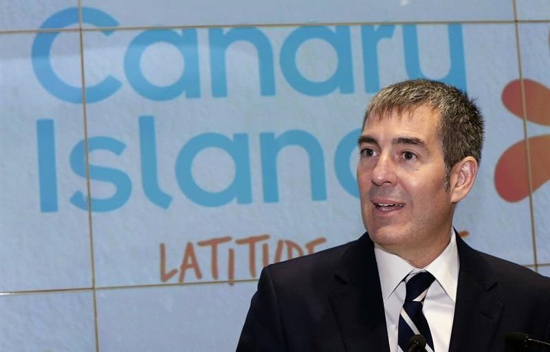 Clavijo inaugura el Pabell�n en la WTM de Londres con el objetivo de mejorar la conectividad