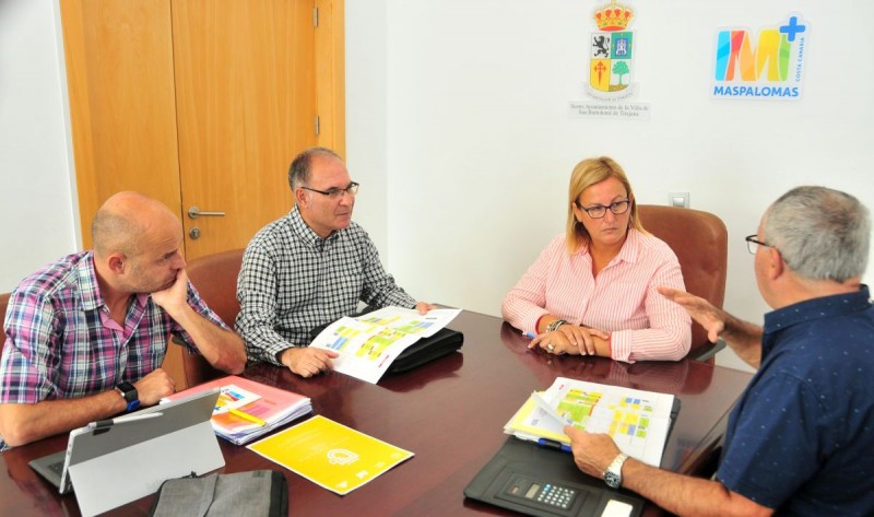 Los �rbitros suizos cumplen 30 a�os de fidelidad con Maspalomas 