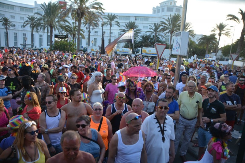 El Winter Pride Maspalomas re�ne a 10.000 personas 