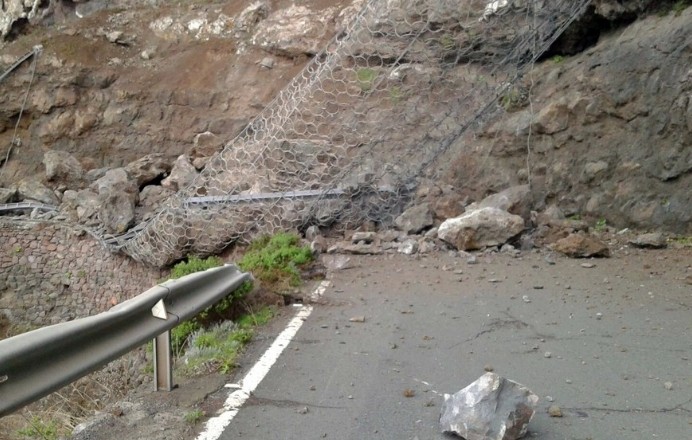 El Cabildo aprueba 250.000 euros para los perjudicados por el cierre de la carretera La Aldea y El Risco