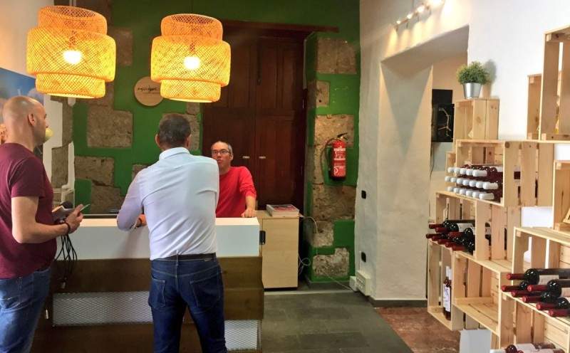 Ag�imes mejora la Oficina de Informaci�n Tur�stica