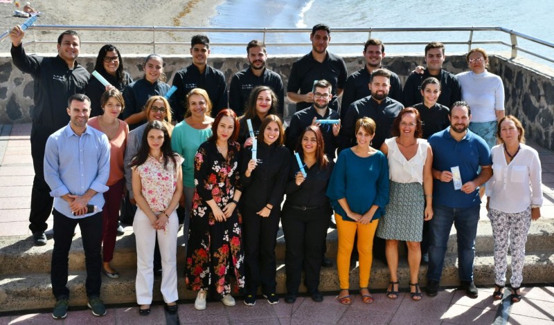  Mog�n forma a 15 desempleados como camareros profesionales