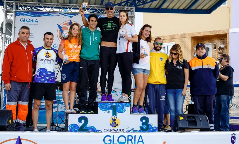 Fernando Mari�n y Flavia Maunder ganan el Gloria Mog�n Open Water en la distancia de 10,1 kil�metros 