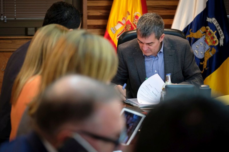 Todas las aulas de 1� y 2� de Primaria tendr�n pantallas digitales interactivas