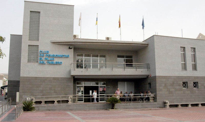 El bar-cafeter�a del Centro de Mayores de El Tablero a licitaci�n