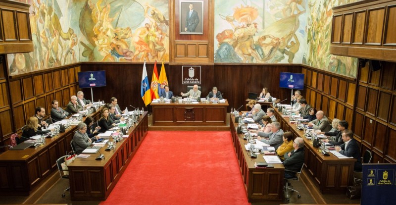 El Cabildo aprueba su presupuesto de 854 millones