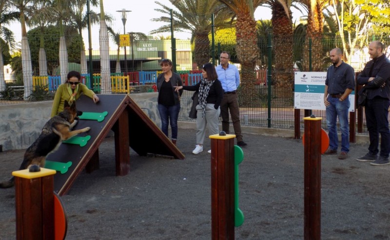 Santa Luc�a abre los dos primeros parques caninos de cercan�a en el Cruce y Los Llanos