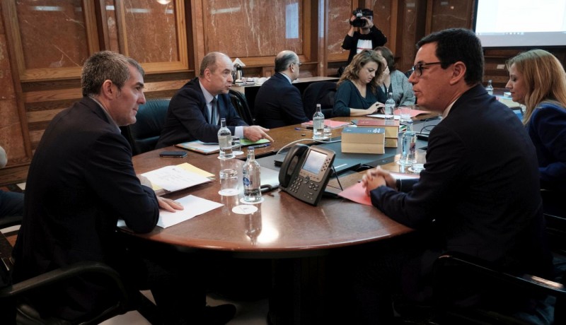 El Gobierno ampl�a los sectores y puestos de trabajo de prestaci�n de servicios esenciales