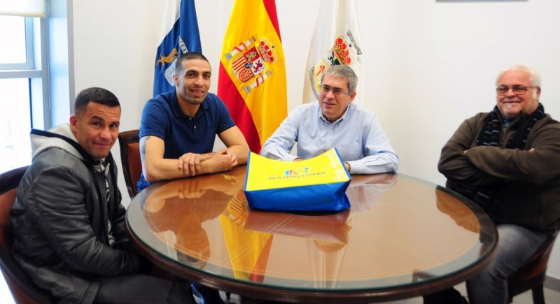 El campe�n del Mundo de Artes Marciales Mixtas, impartir� talleres en San Bartolom�  